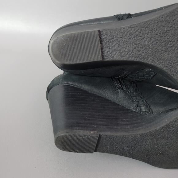 Caslon Womens Black Leather Zip High Wedge Heel Ankle Boots 9.5 M Waterproof - Picture 13 of 13